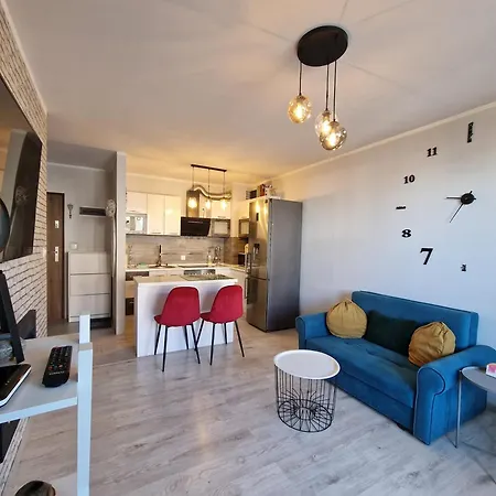 Apartmament Z Ogródkiem *
